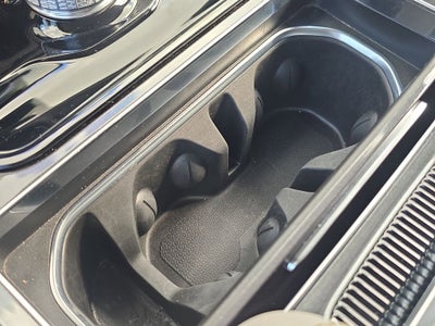 2024 Jeep Wagoneer Base