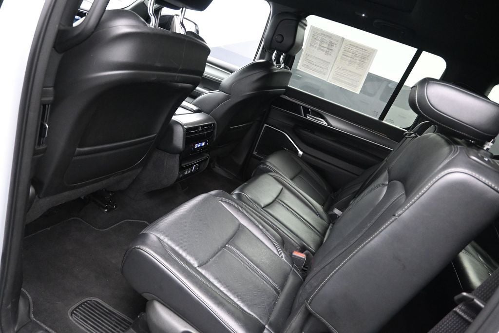 2023 Jeep Wagoneer Series II