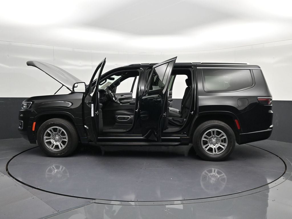 2024 Jeep Wagoneer Base