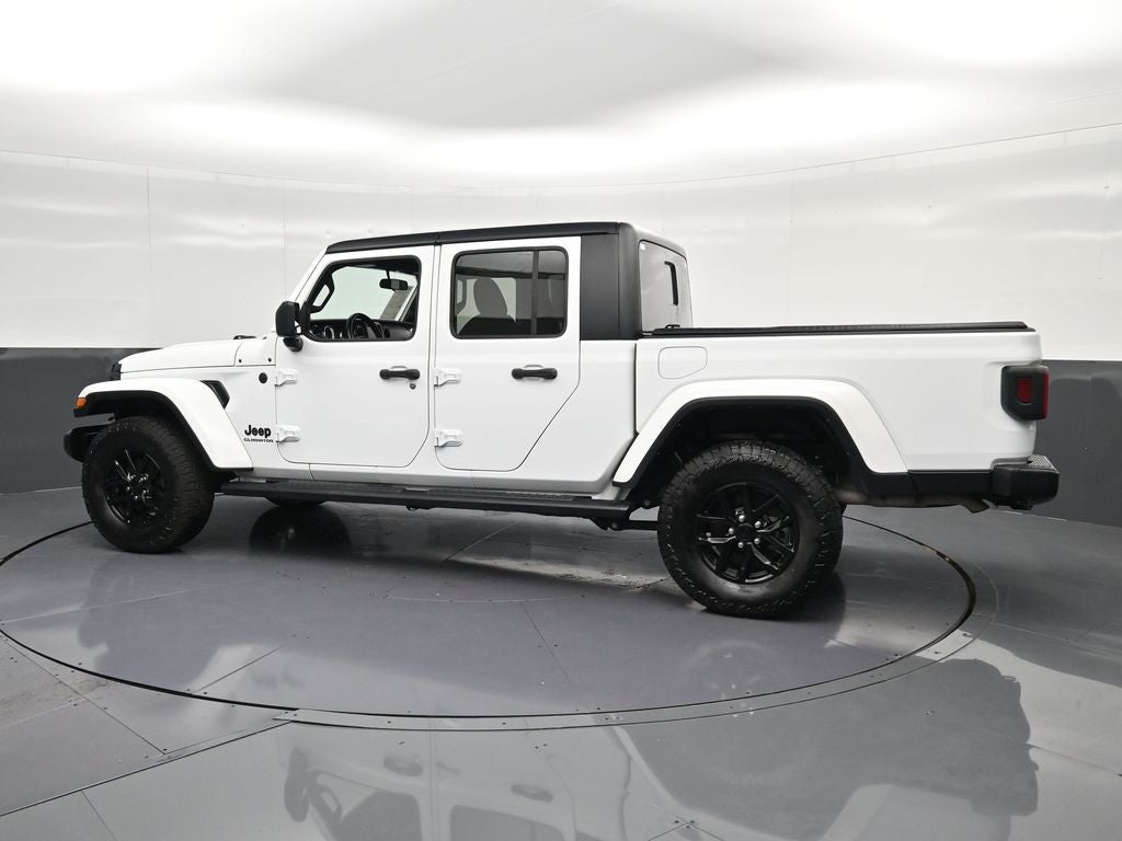 2022 Jeep Gladiator Sport