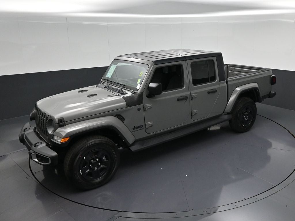2022 Jeep Gladiator Sport