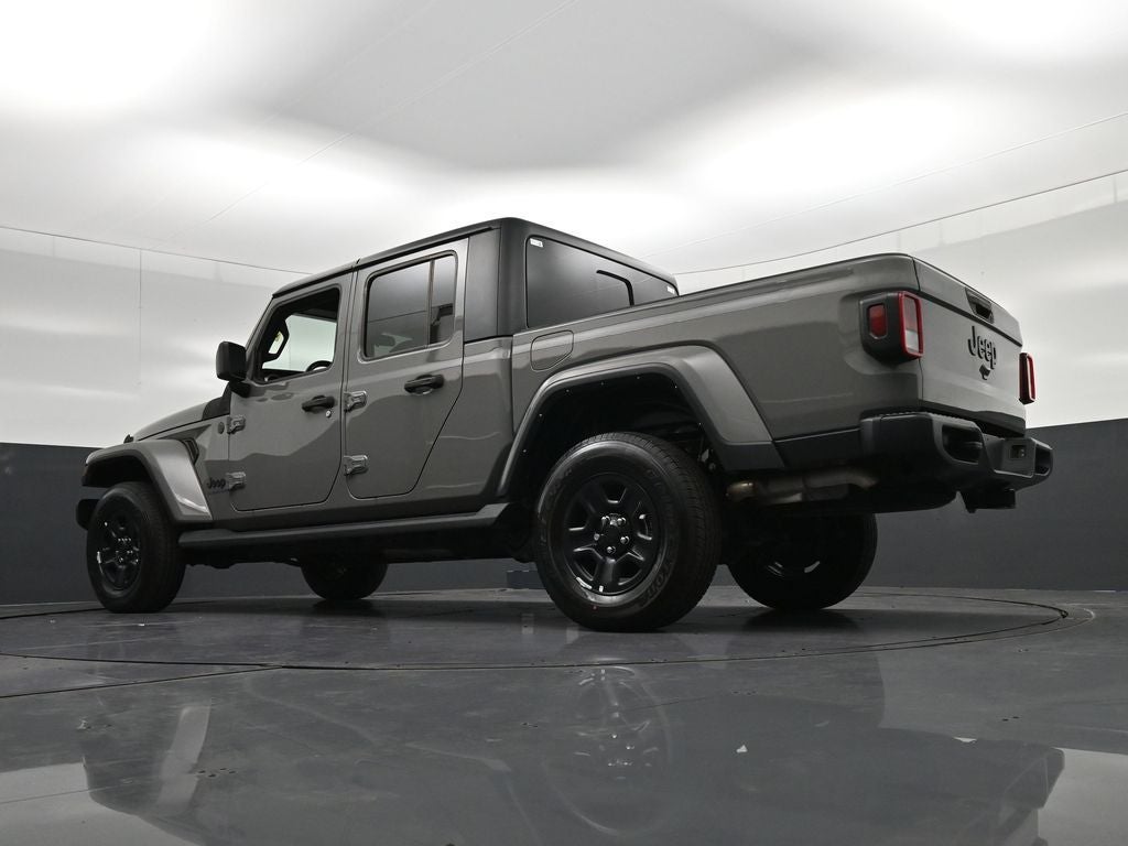 2022 Jeep Gladiator Sport