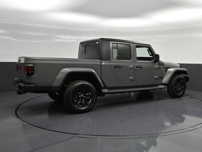 2022 Jeep Gladiator Sport