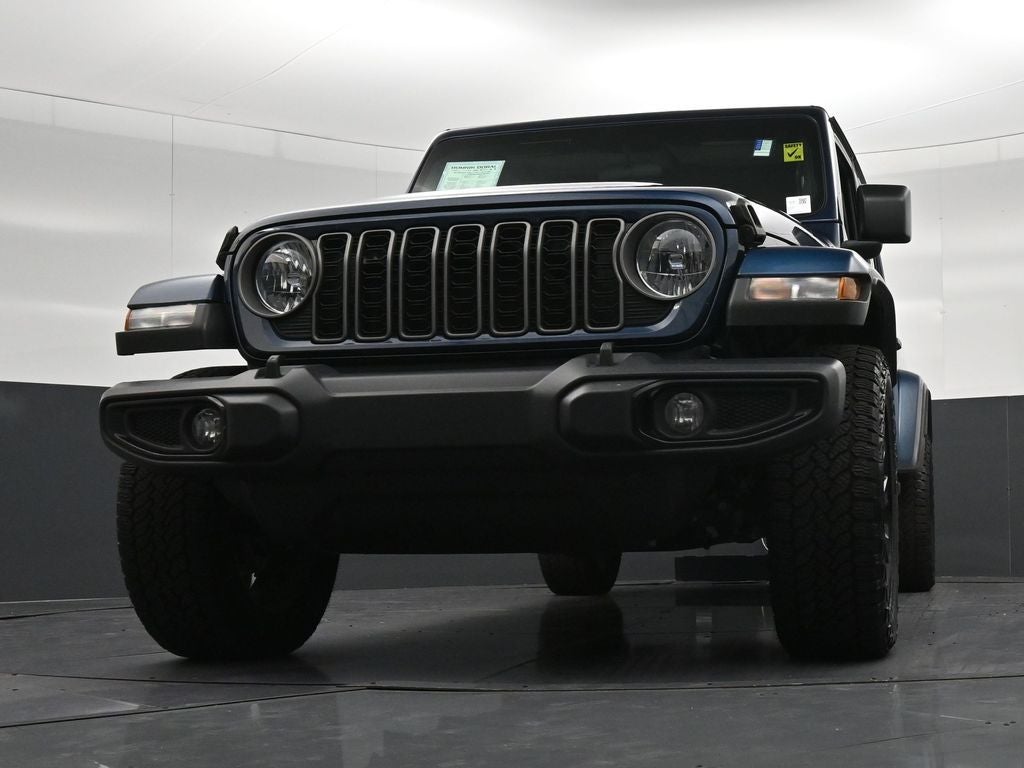 2025 Jeep Gladiator Nighthawk