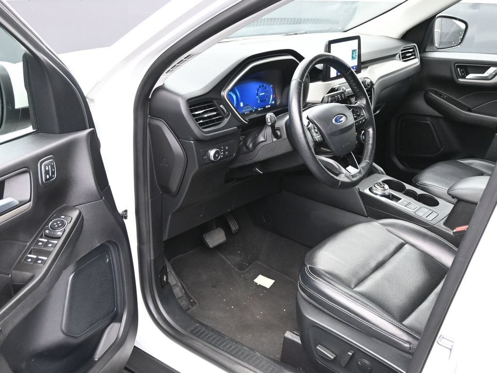 2021 Ford Escape SEL