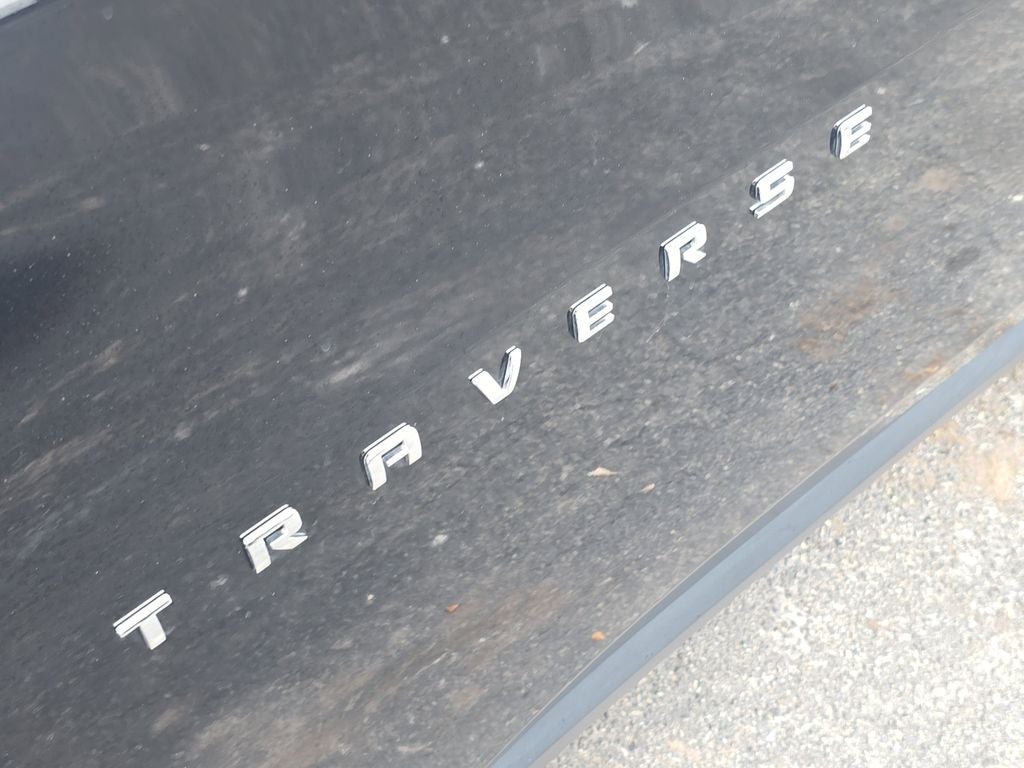 2022 Chevrolet Traverse LS