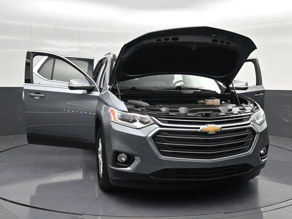 2021 Chevrolet Traverse LT Leather