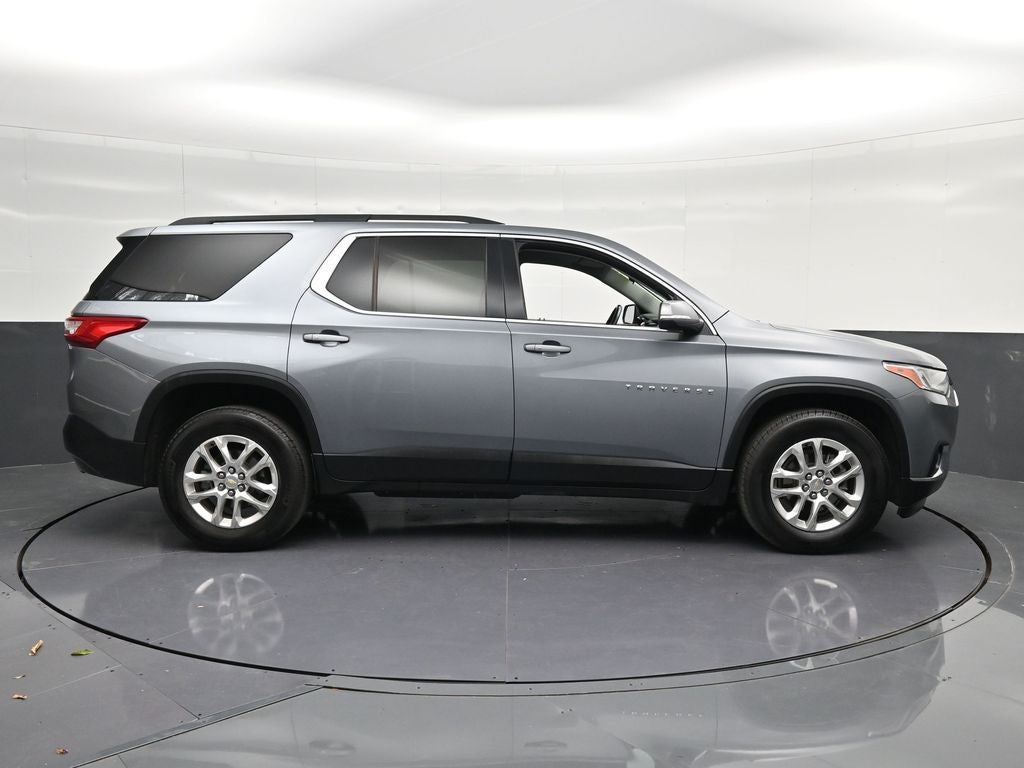 2021 Chevrolet Traverse LT Leather
