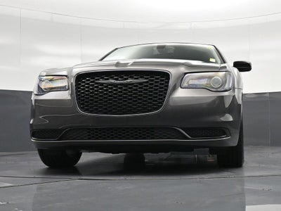 2022 Chrysler 300 Touring