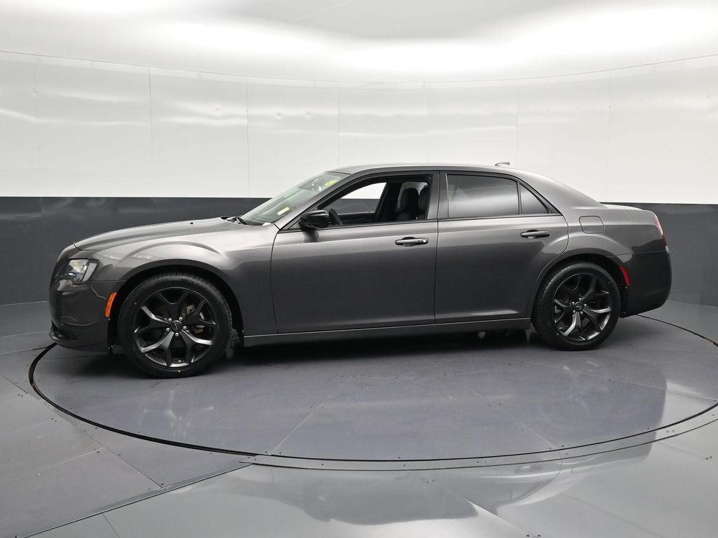 2022 Chrysler 300 Touring