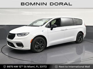 2024 Chrysler Pacifica Hybrid Select Premium S Appearance