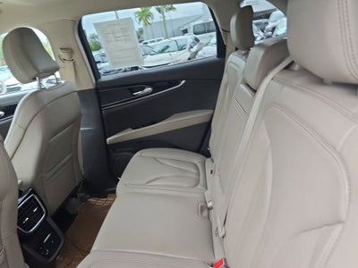 2022 Lincoln Nautilus Standard