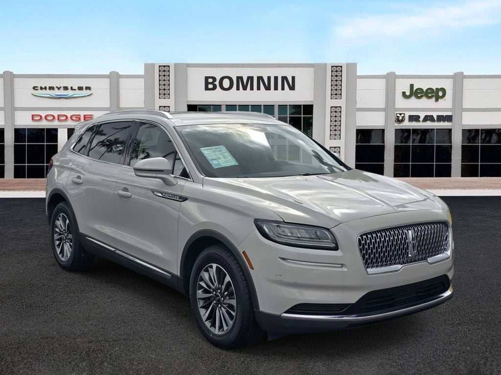 2022 Lincoln Nautilus Standard