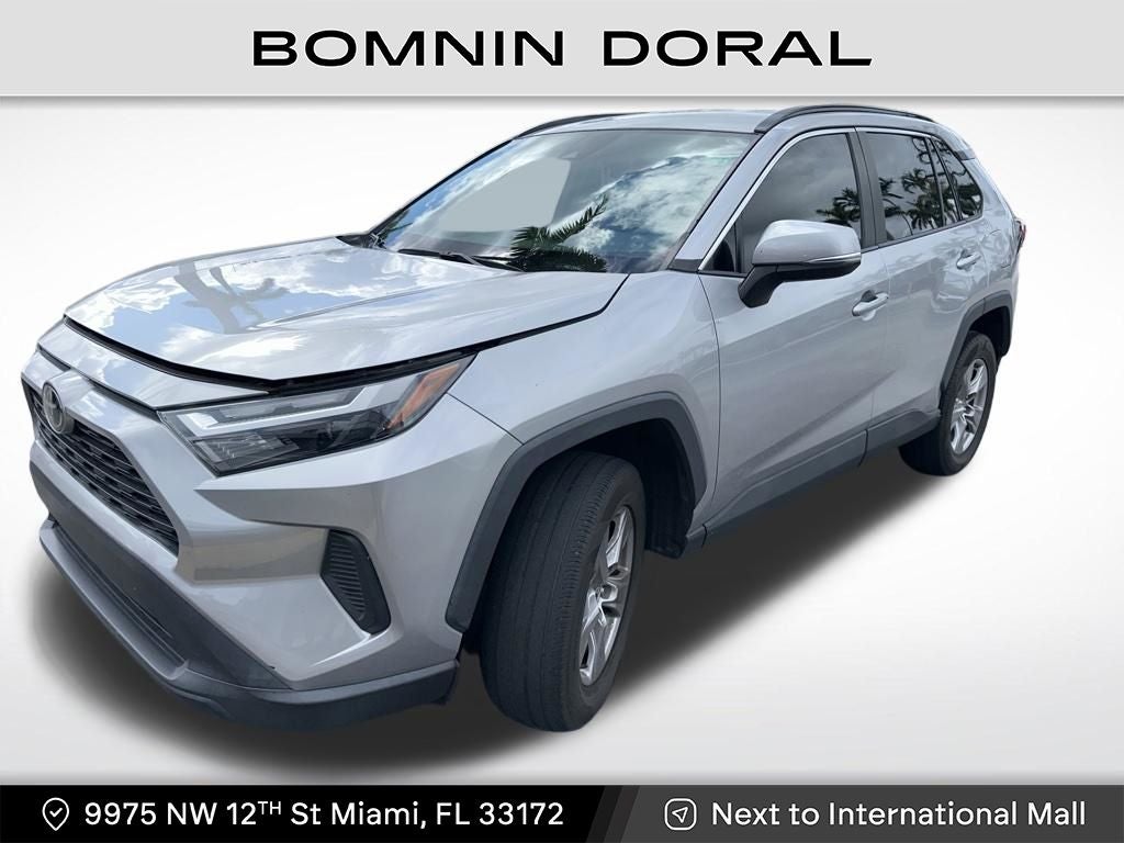2022 Toyota RAV4 XLE