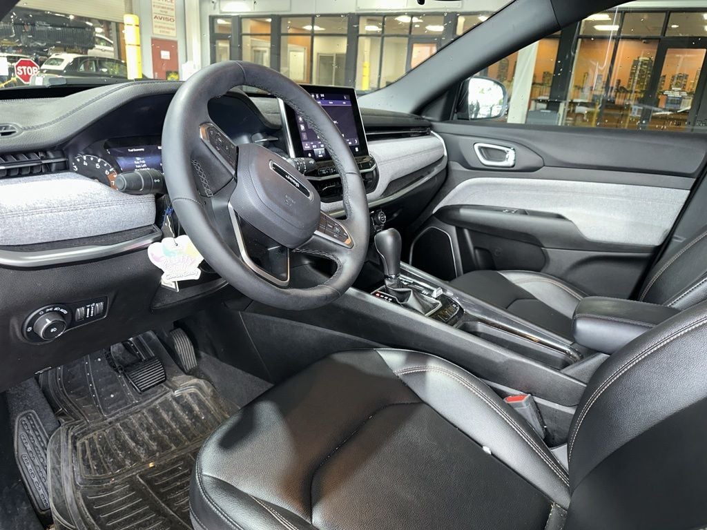 2024 Jeep Compass Latitude Lux