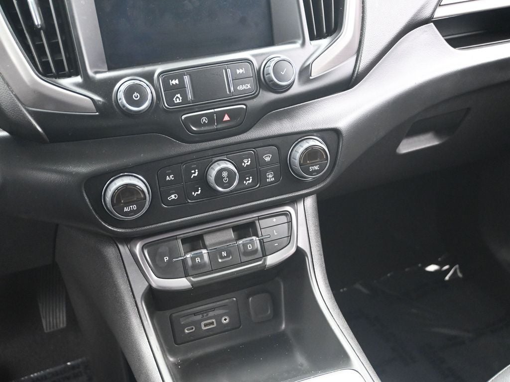 2023 GMC Terrain AT4