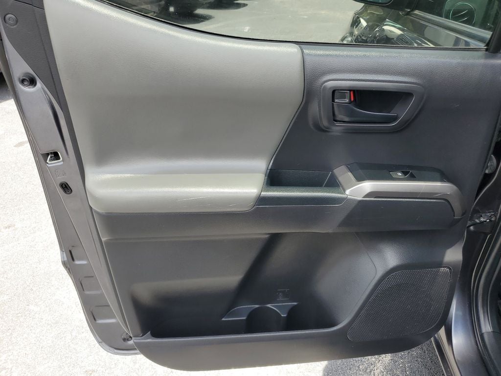 2022 Toyota Tacoma SR5 V6