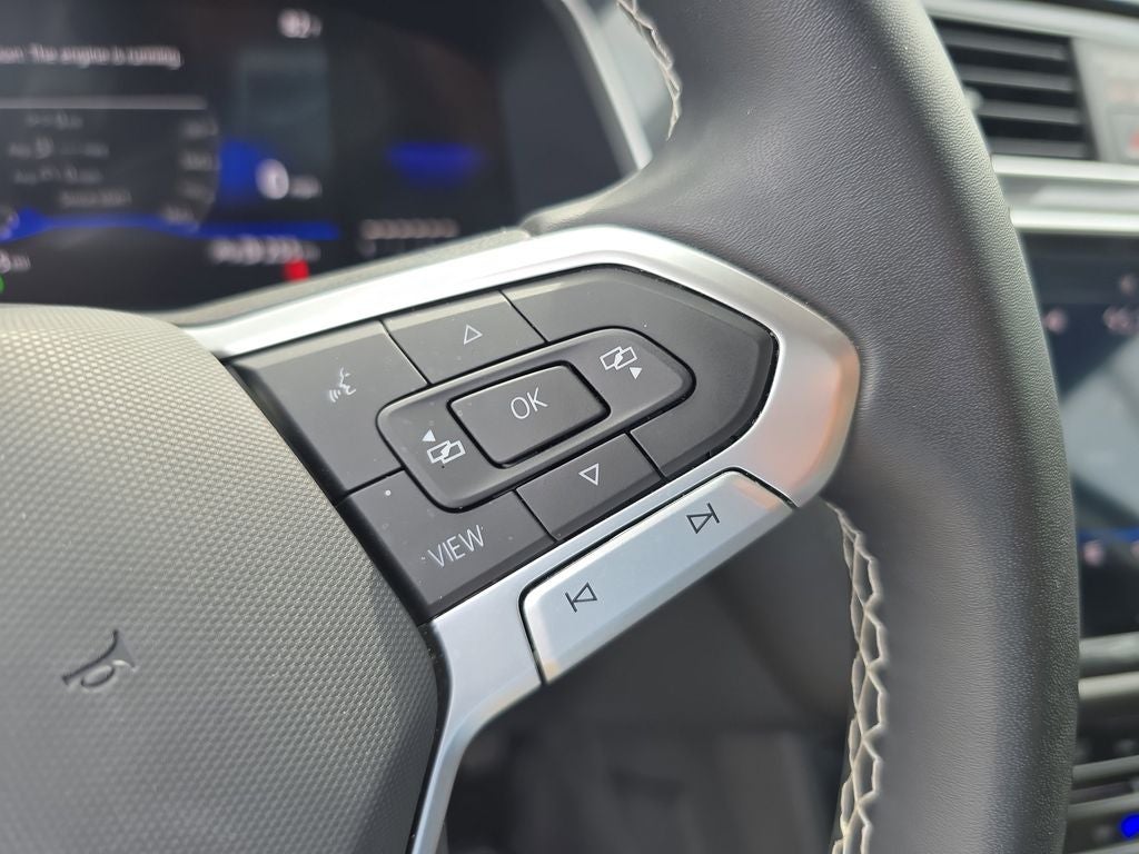 2023 Volkswagen Tiguan 2.0T SE