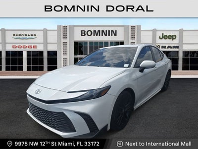 2025 Toyota Camry SE