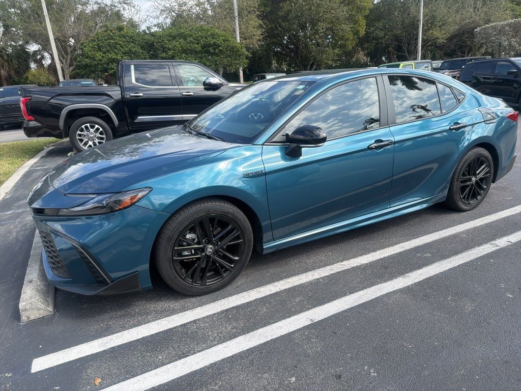 2025 Toyota Camry SE