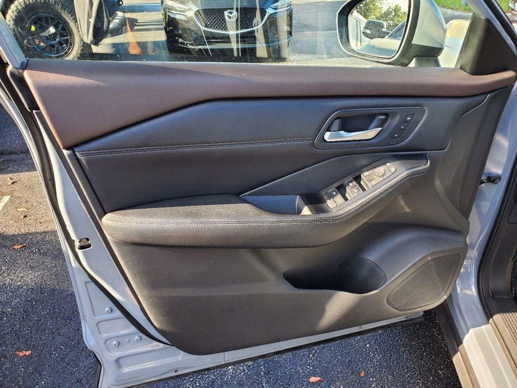 2022 Nissan Rogue SL