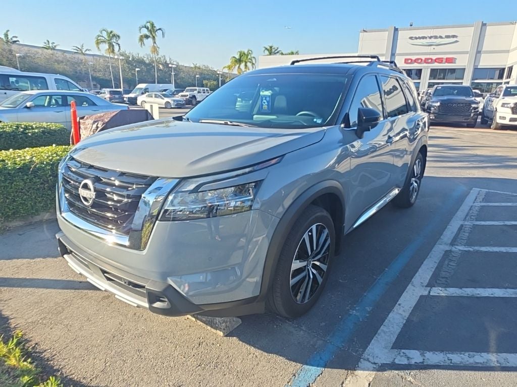 2024 Nissan Pathfinder Platinum