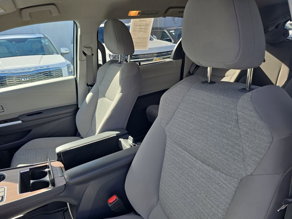 2023 Toyota Sienna LE 8 Passenger