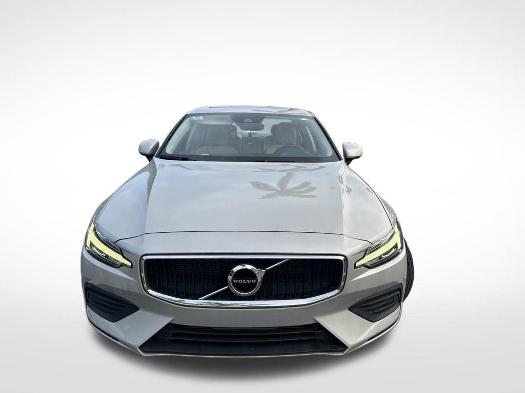 2020 Volvo S60 T5 Momentum
