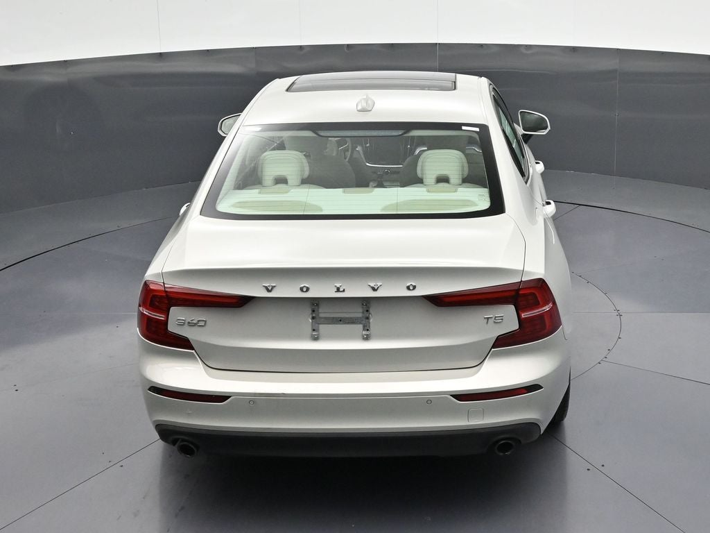 2020 Volvo S60 T5 Momentum