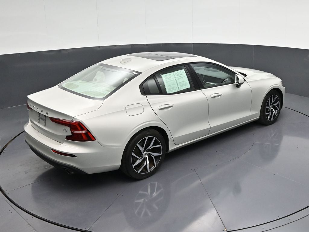 2020 Volvo S60 T5 Momentum