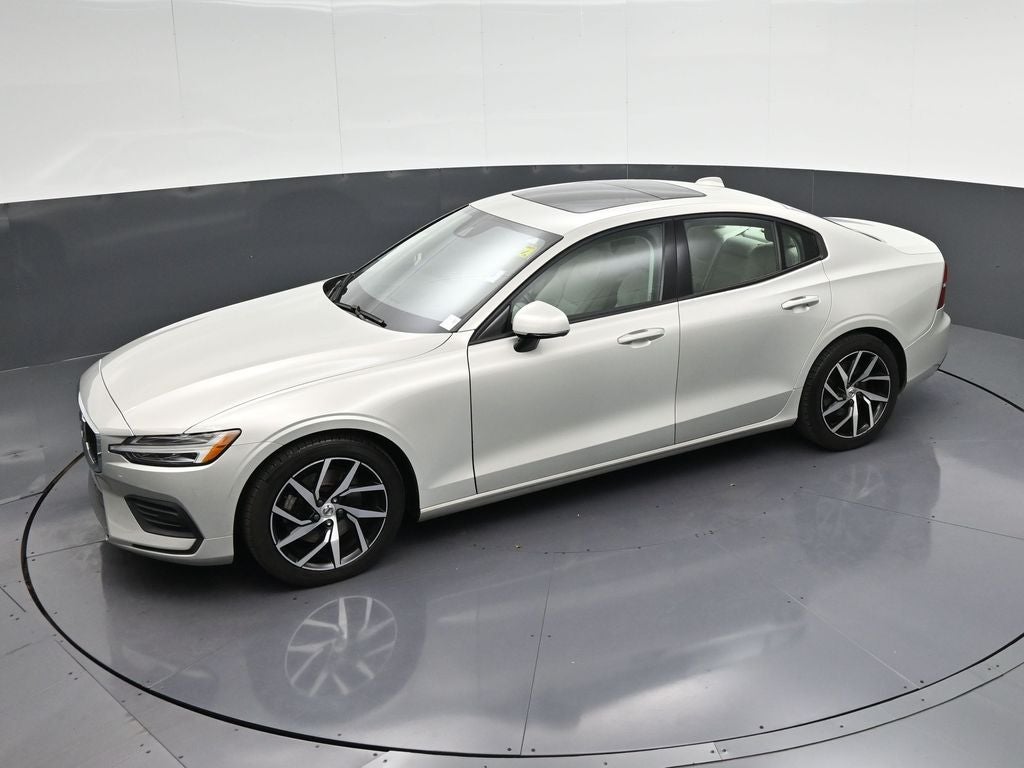 2020 Volvo S60 T5 Momentum