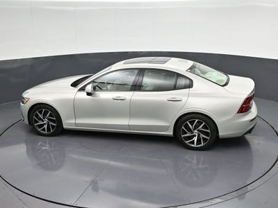 2020 Volvo S60 T5 Momentum