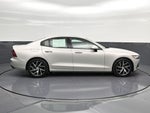 2020 Volvo S60 T5 Momentum