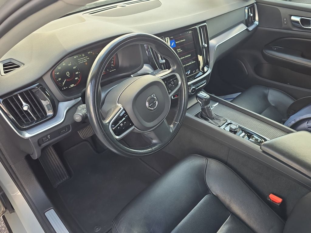 2020 Volvo S60 T5 Momentum