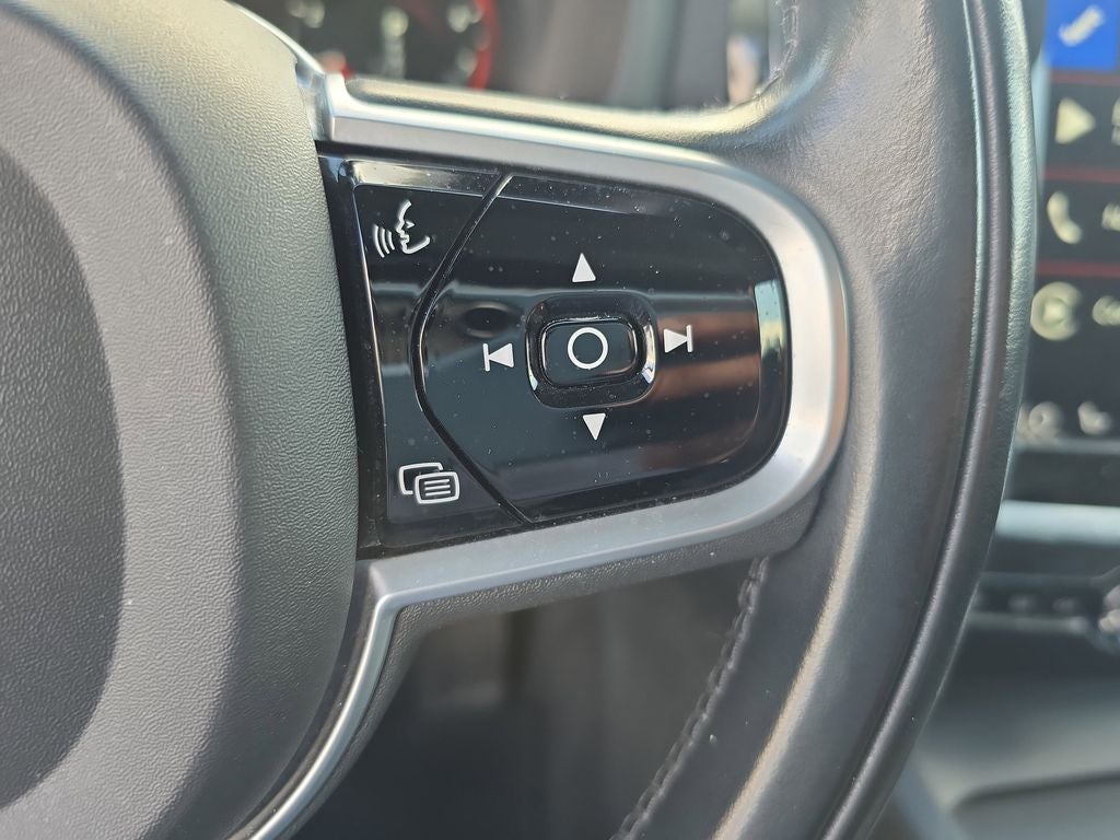 2020 Volvo S60 T5 Momentum