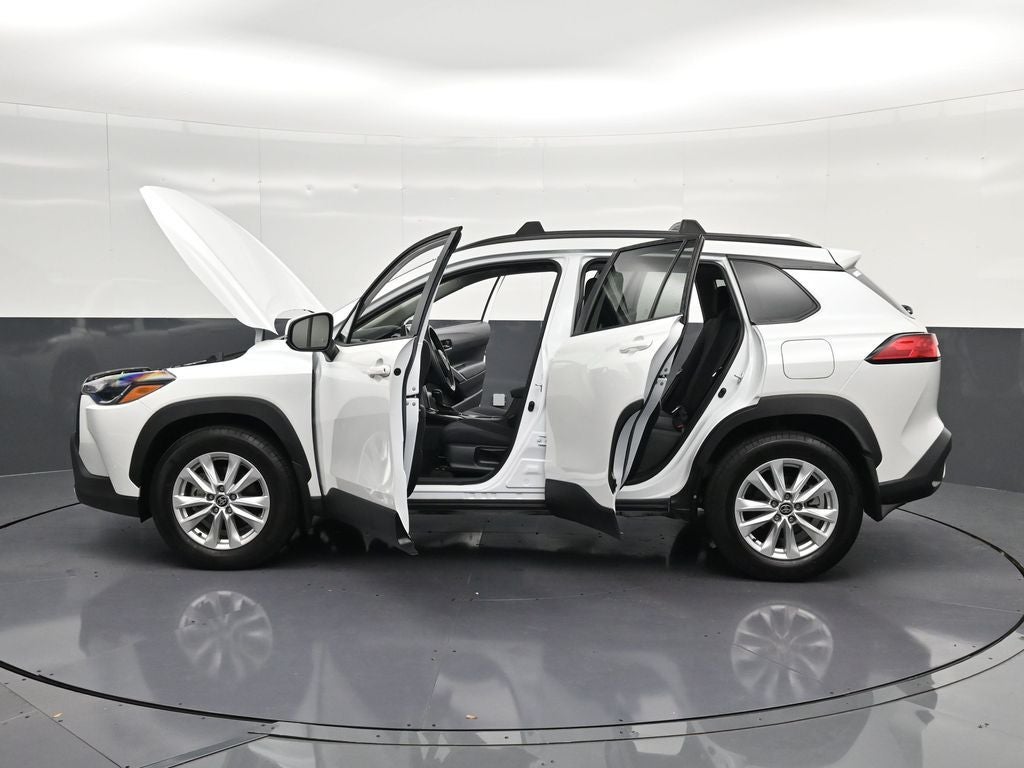 2024 Toyota Corolla Cross LE