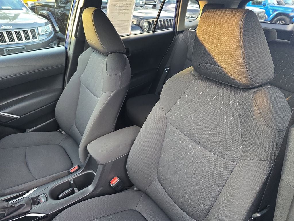 2025 Toyota Corolla Cross LE