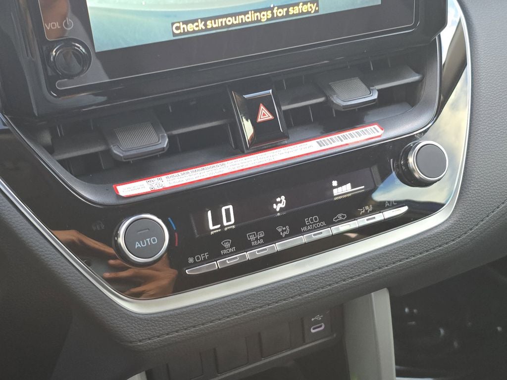 2025 Toyota Corolla Cross LE