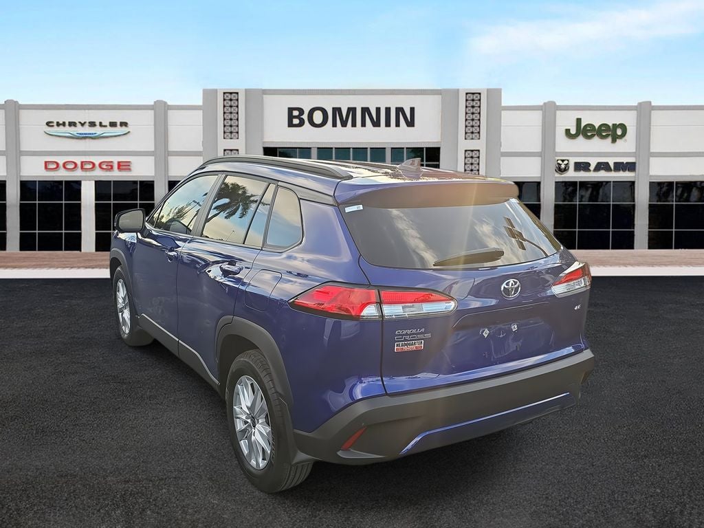 2025 Toyota Corolla Cross LE