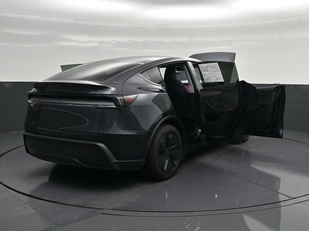 2026 Tesla Model Y Premium