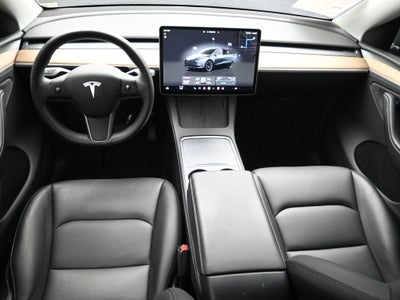 2024 Tesla Model Y Long Range