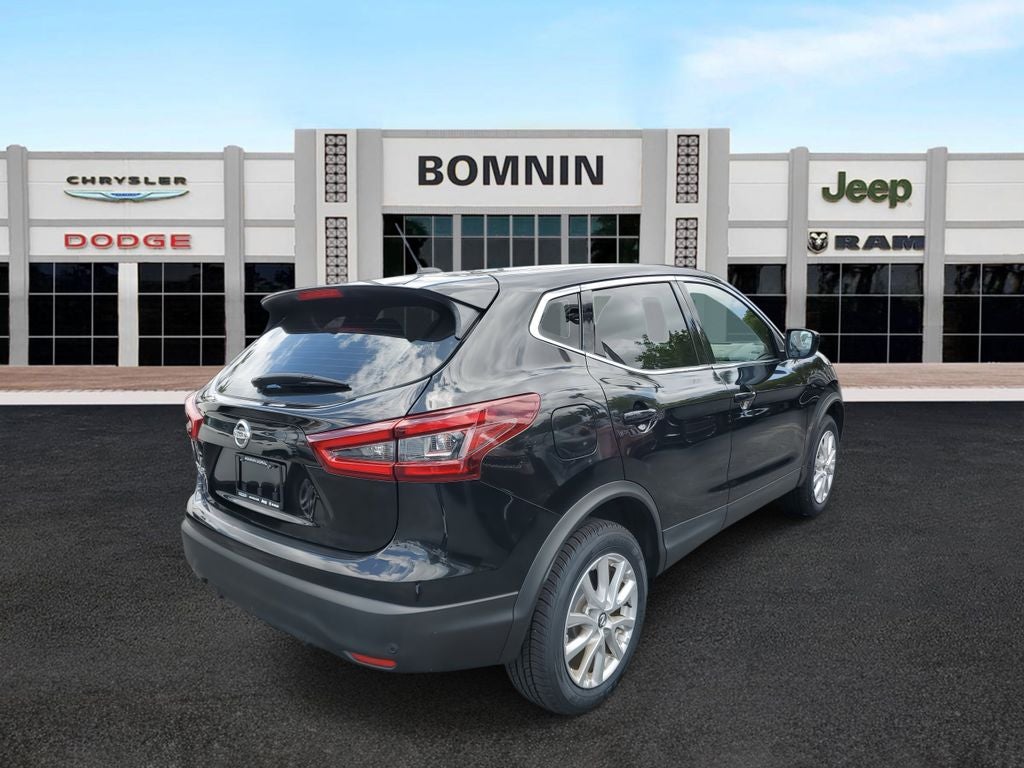 2022 Nissan Rogue Sport S