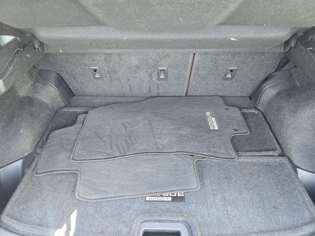 2020 Nissan Rogue Sport SL