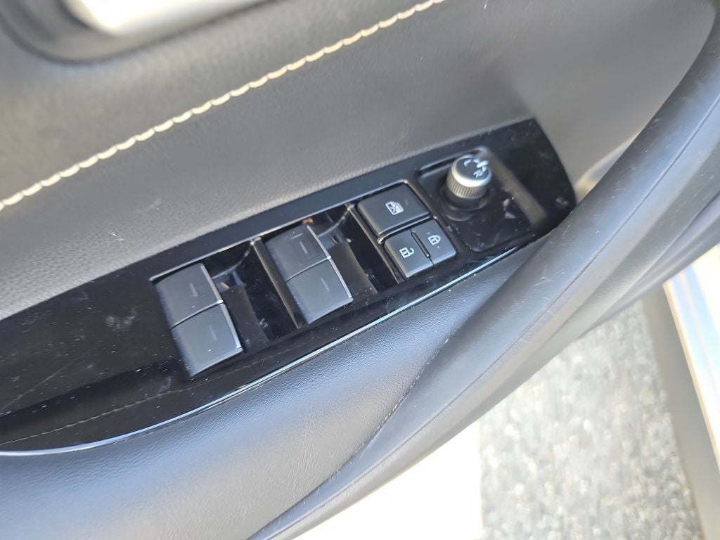 2020 Toyota Corolla Hatchback SE