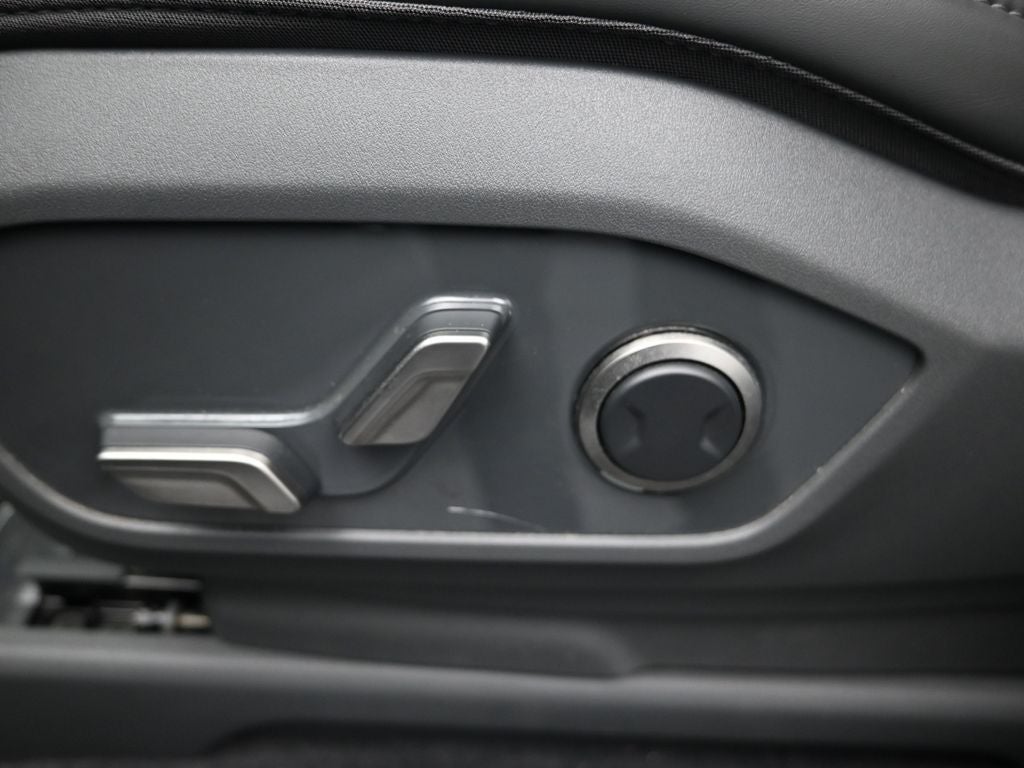 2025 Kia EV9 Light