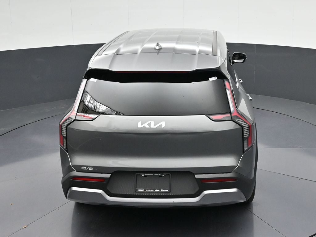 2025 Kia EV9 Light