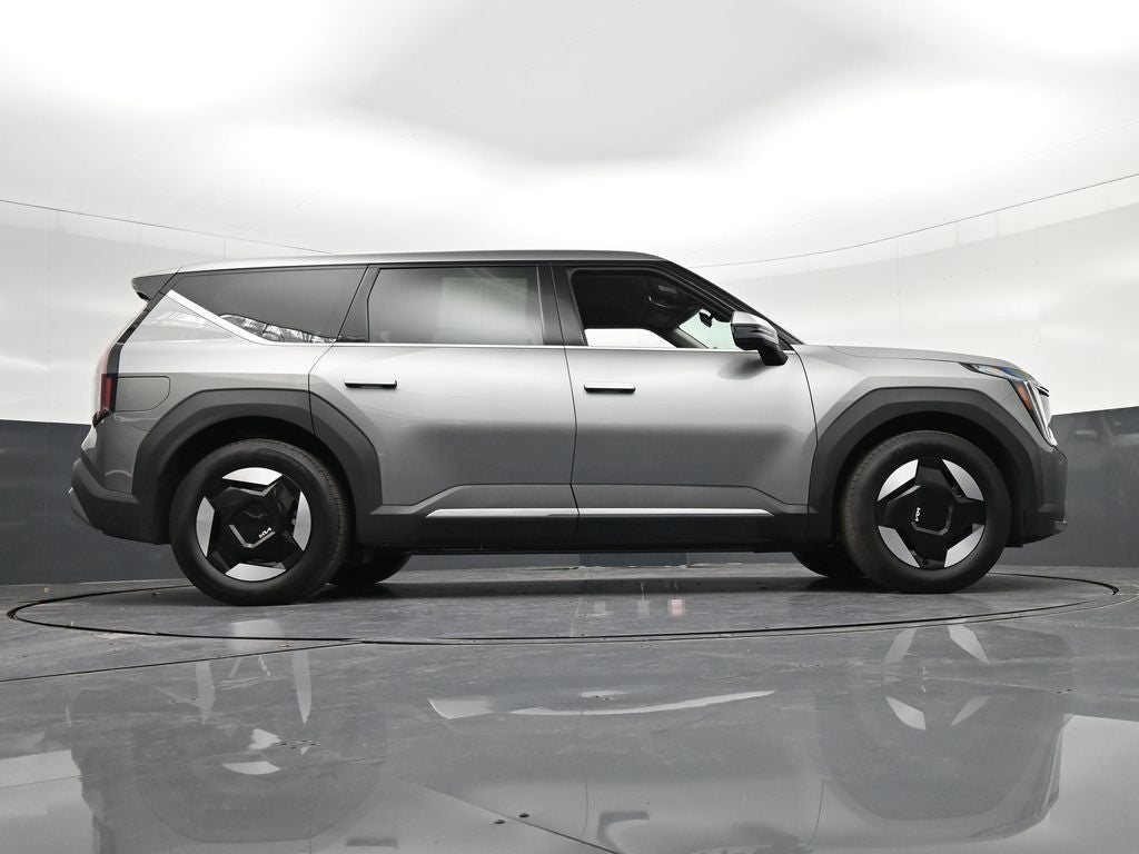 2025 Kia EV9 Light