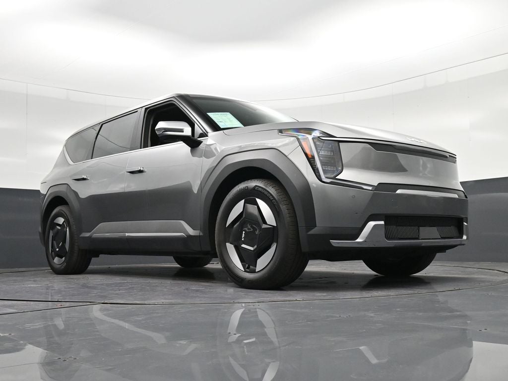 2025 Kia EV9 Light