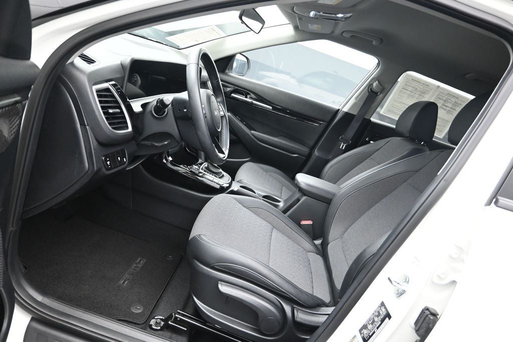 2025 Kia Seltos S