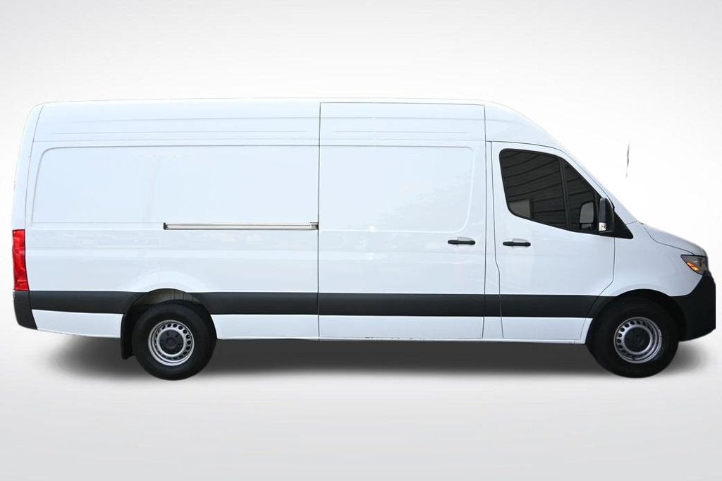 2024 Mercedes-Benz Sprinter 2500 Cargo 170 WB High Roof